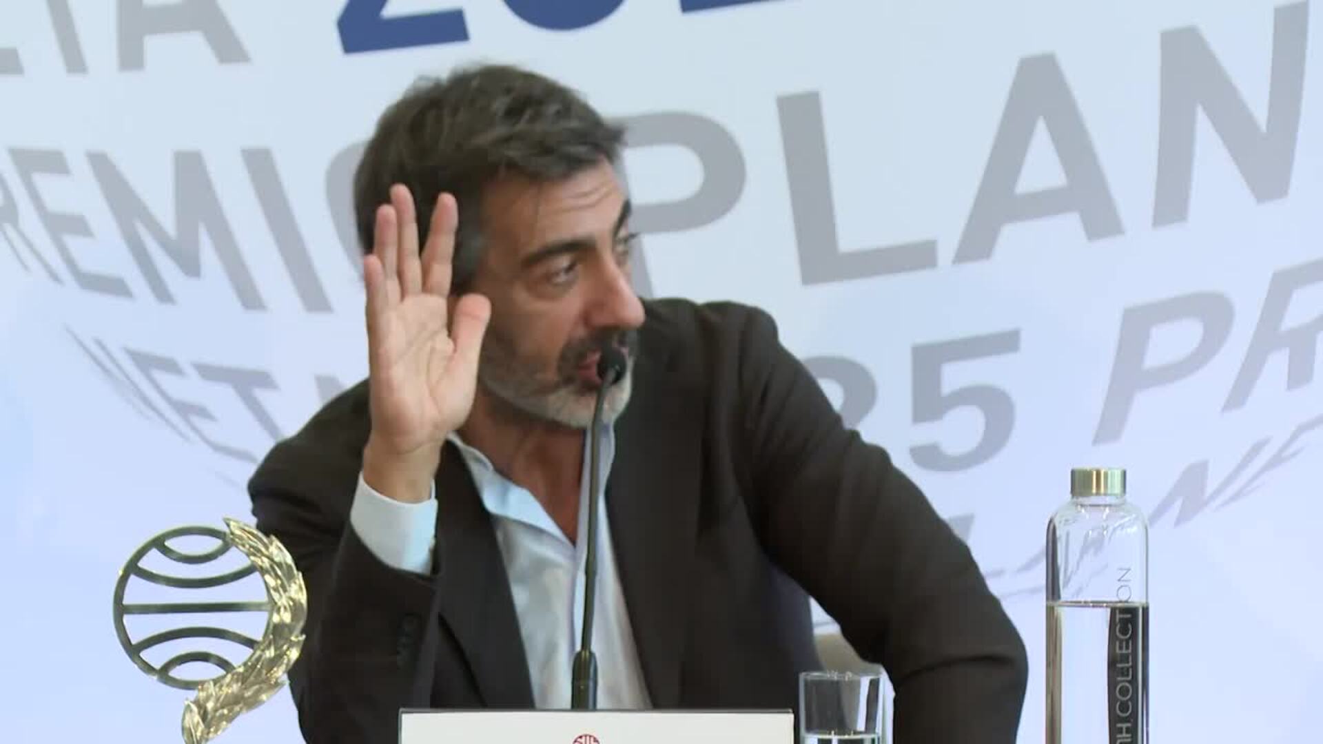 Juan del Val, Premio Planeta, cree que hay que transmitir el amor a través de la literatura