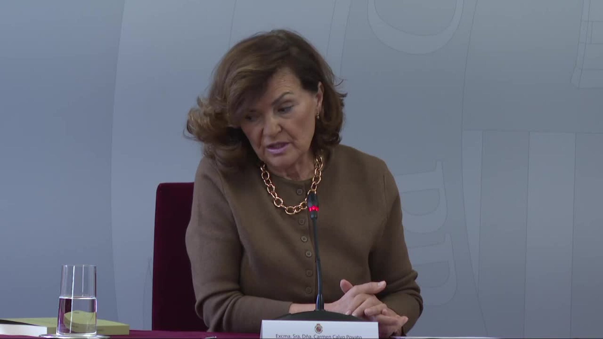 Carmen Calvo pide encajar el aborto como derecho fundamental en la Constitución