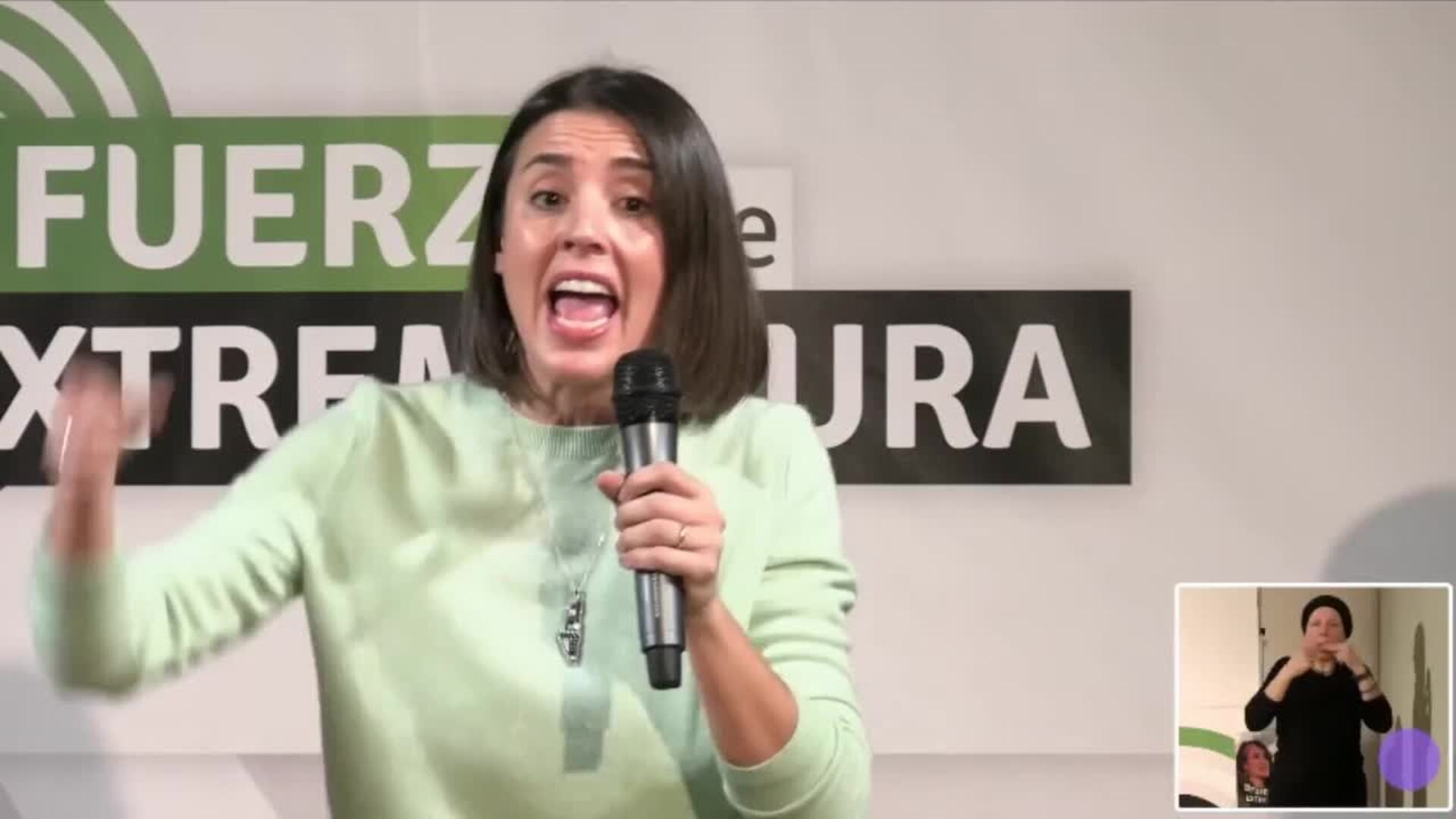 Montero plantea por qué PSOE, PP y Vox "celebran la Constitución, si luego no la cumplen"