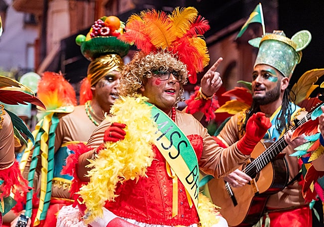 Murga 'Pena Carnavaleira Neymar, que por bien no venga' en la cuarta preliminar el COAC 2026.