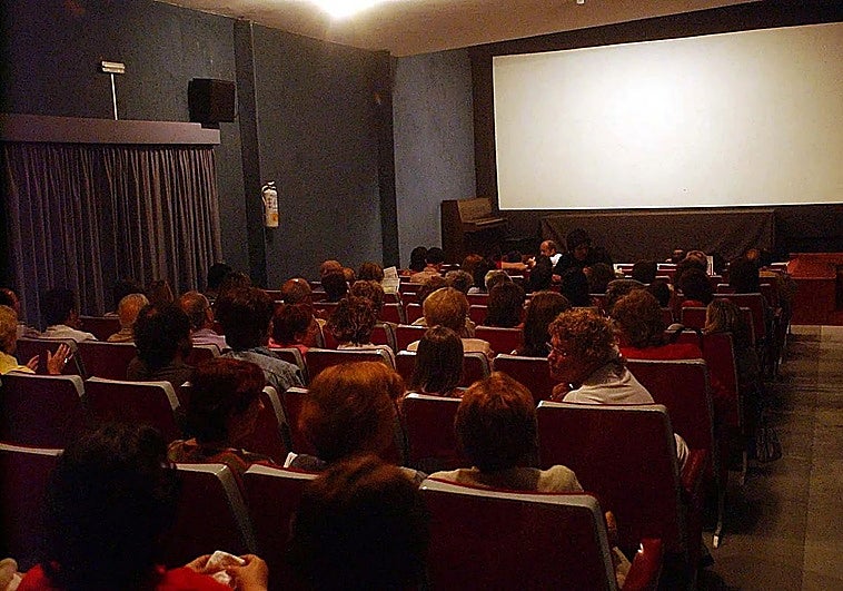 Marbella y San Pedro apuestan por obras de autor y producciones internacionales en la temporada de invierno del Área de Cine