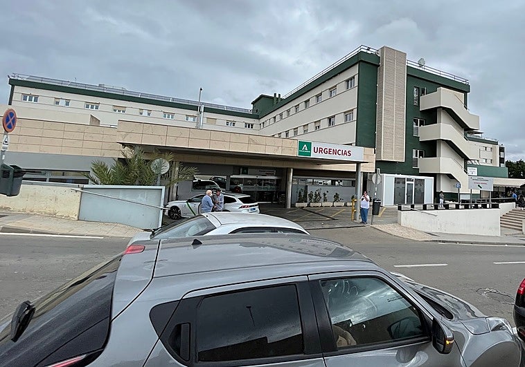 El Hospital de la Axarquía tiene abierta una investigación para aclarar si se usaron «reactivos en mal estado» en el laboratorio