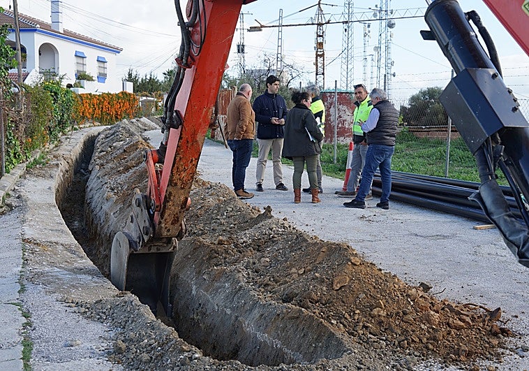 Coín mejorará el firme del camino del Ejido para optimizar el acceso a las explotaciones agroganaderas