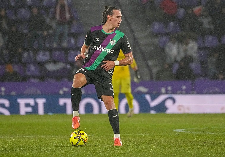 Otra pica en el proyecto de cantera: Recio renueva su contrato hasta 2029