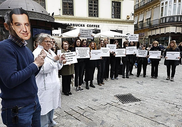 Mujeres por la igualdad en la sanidad y en la iglesia calientan las reivindicaciones del 8M