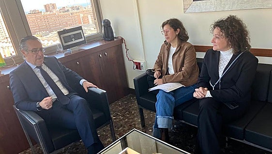 La comunidad educativa de Manilva y Casares exige a la Junta un segundo instituto para acabar con la saturación del IES Las Viñas