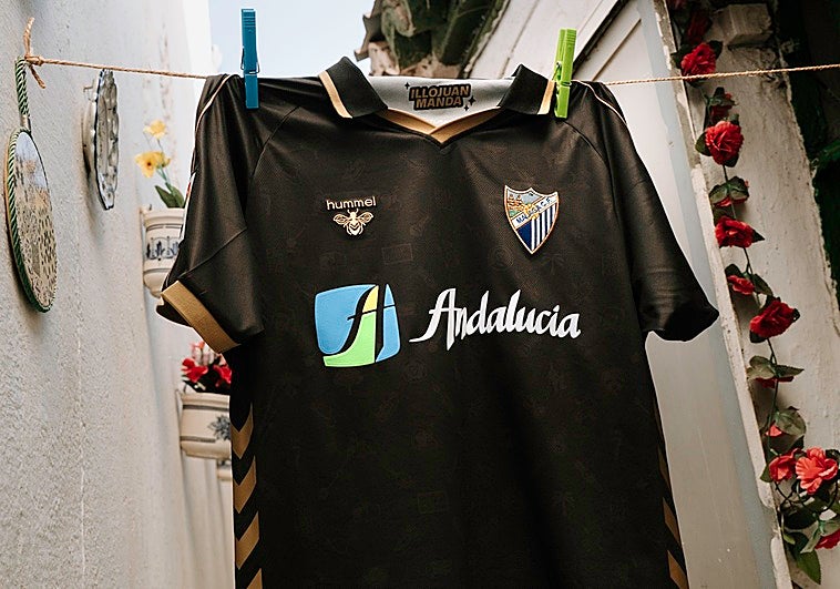 El Málaga saca este viernes a la venta su nueva camiseta 'retro': cómo conseguirla
