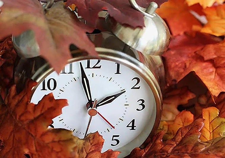 Cambio de hora este fin de semana: ¿se adelanta o se atrasa el reloj con el horario de verano?