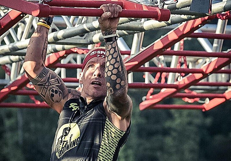 Ray Alarcón, un bombero de oro en los deportes de 'fitness'