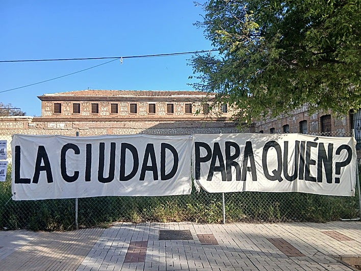 «Yo a ti siempre te veo en la calle»