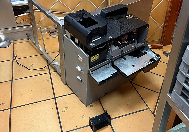 Cuatro encapuchados asaltan de madrugada la emblemática Venta El Túnel de Málaga