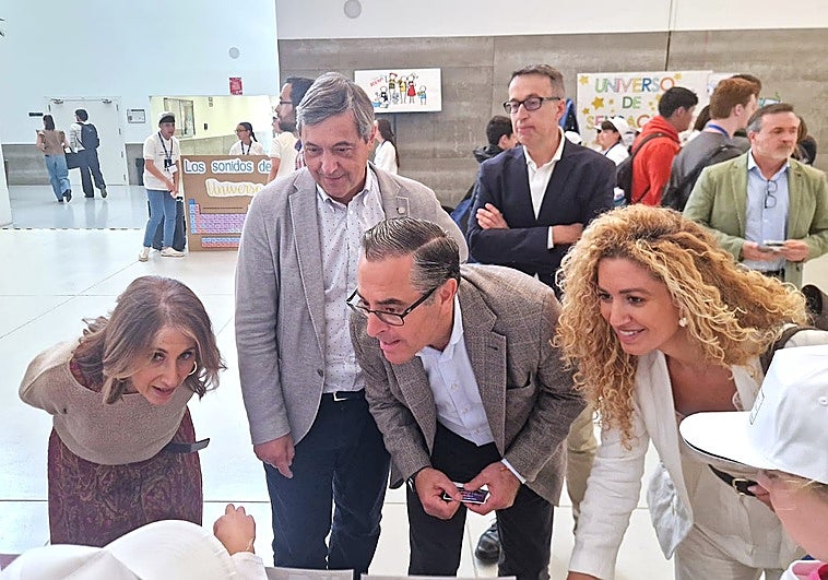 La feria de ciencia y tecnología Fecitec reúne a 2.300 alumnos en Málaga