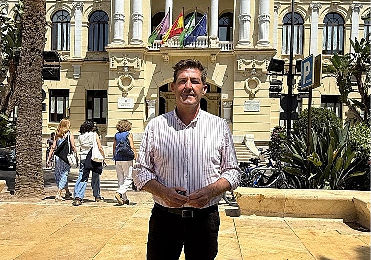 Antonio Alcázar (Vox): «La movilidad de Málaga está estancada; faltan más carreteras y más red de metro y trenes»