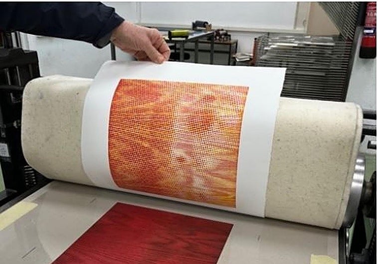 El Taller Gravura inaugura una innovadora exposición de grabados con láser