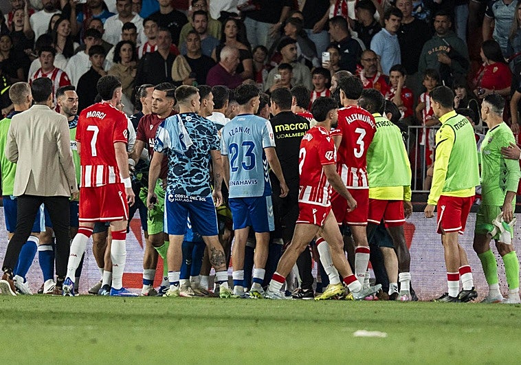 Queja formal del Málaga por el trato recibido en Almería