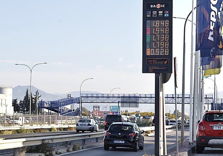 Convocan huelga en las gasolineras los días fuertes del próximo puente de mayo
