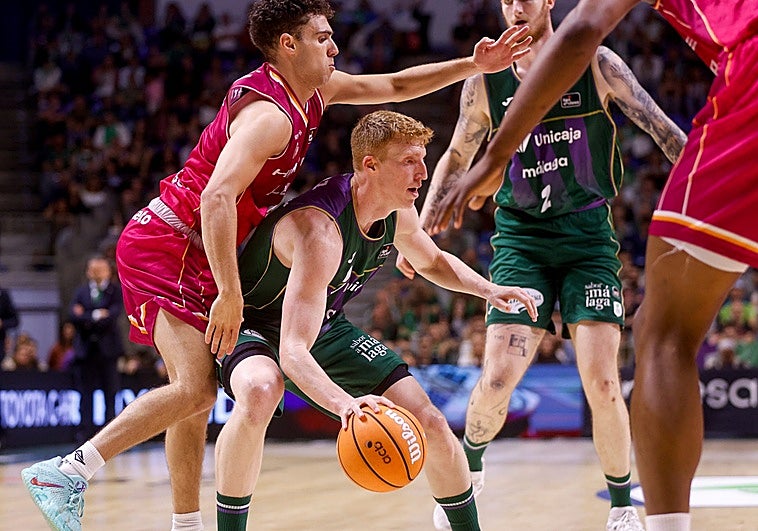 El Unicaja sale del laberinto con un claro triunfo ante el Lleida (91-72)