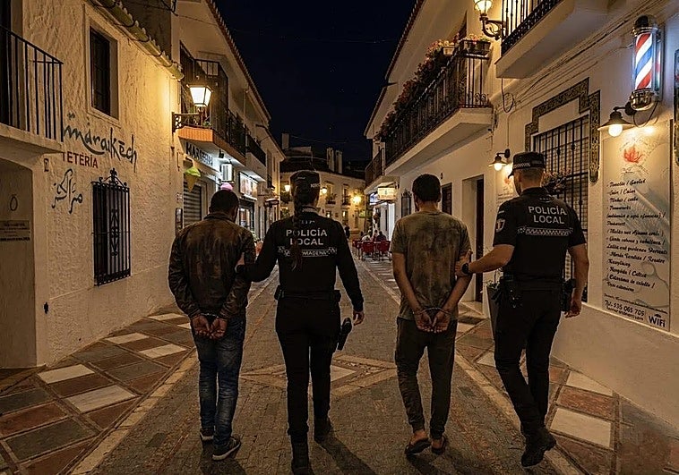 El PSOE reclama información al Ayuntamiento por la foto generada por IA por la Policía de Benalmádena