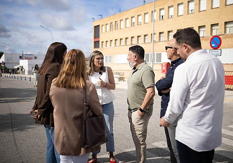 El PSOE, a la caza de los indecisos y los «estafados» por el voto prestado a Moreno