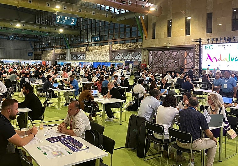 Mil profesionales que mueven los hilos del turismo de golf fijan estrategias en Málaga