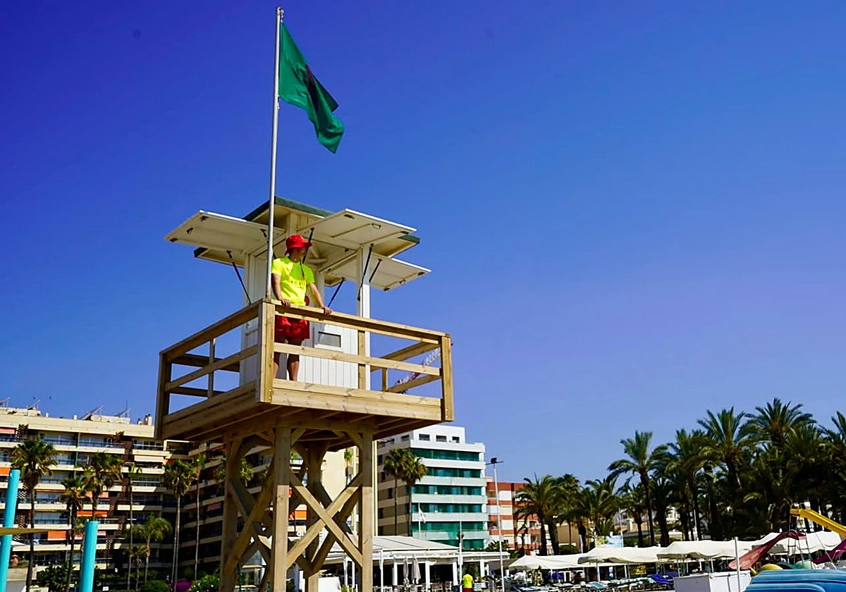 Medio centenar de profesionales velarán por la tranquilidad de las playas de Torremolinos