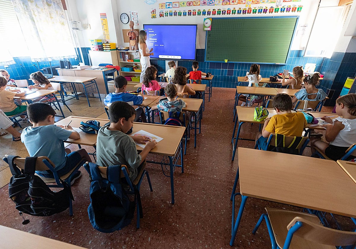 Andalucía urge un pacto educativo tras el batacazo del Informe PISA