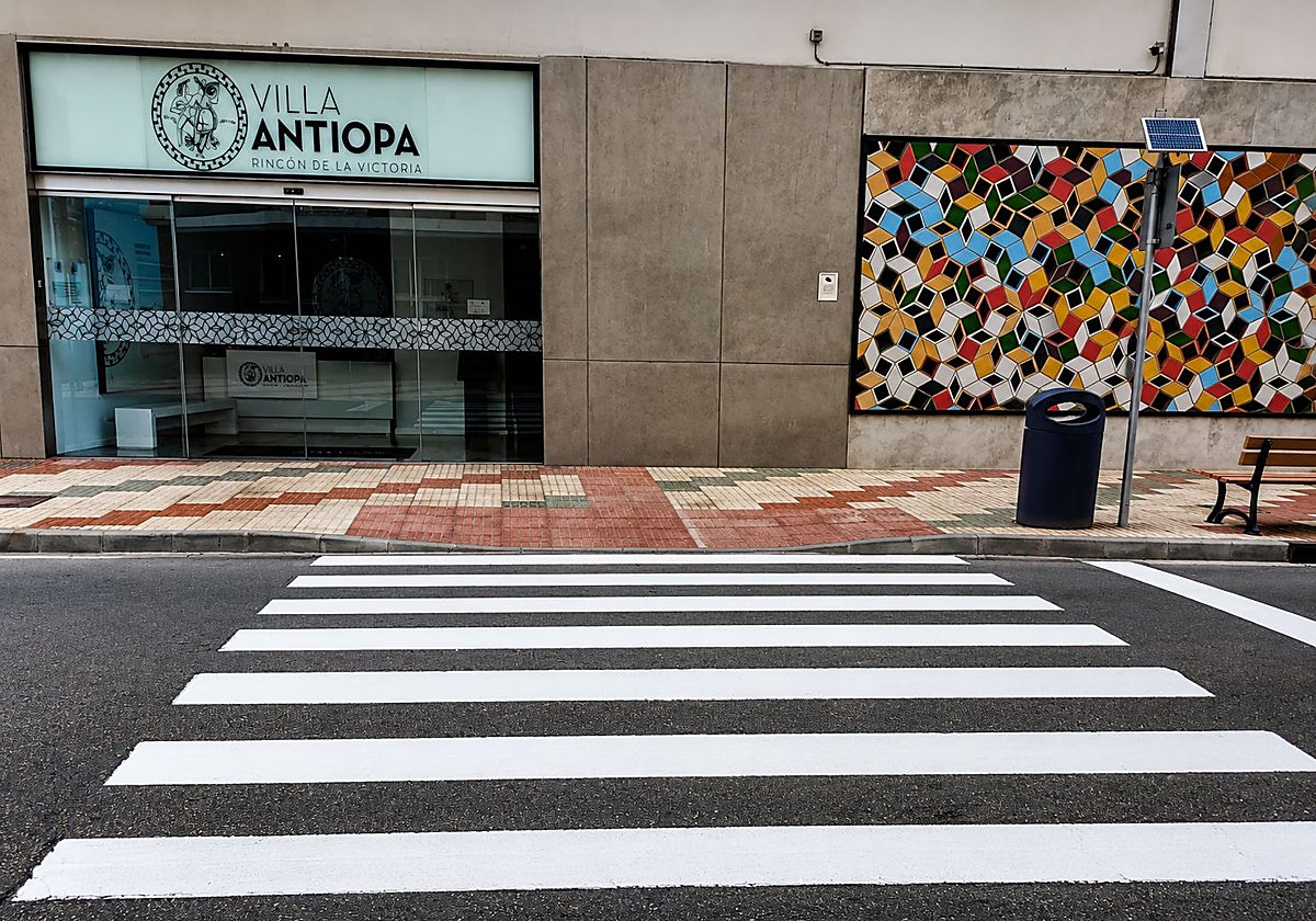 Rincón de la Victoria mejora la visibilidad de la señalización viaria