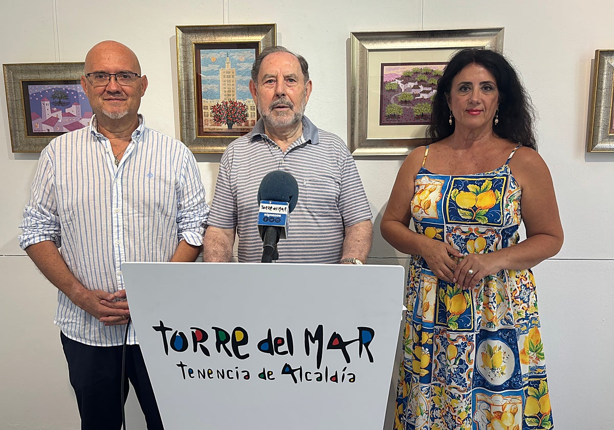 Las 25 postales navideñas de Evaristo Guerra para SUR se exponen juntas por primera vez en Torre del Mar