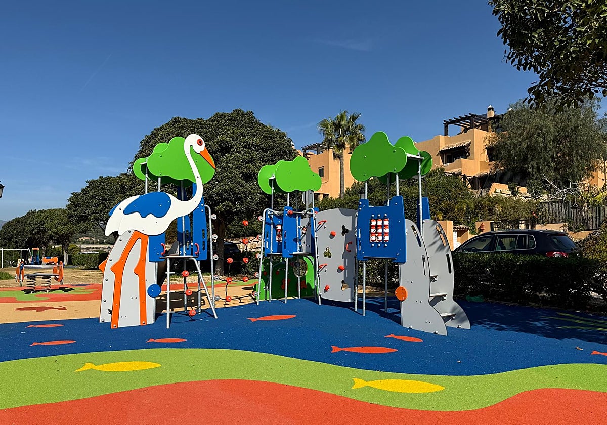 Estepona destina cerca de 850.000 euros a la renovación de catorce parques infantiles