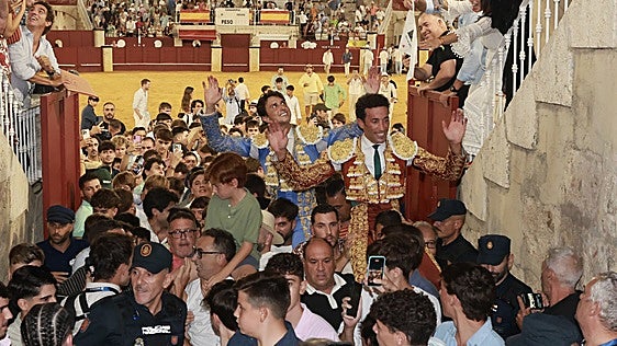La Malagueta cierra por la puerta grande la feria de su aniversario