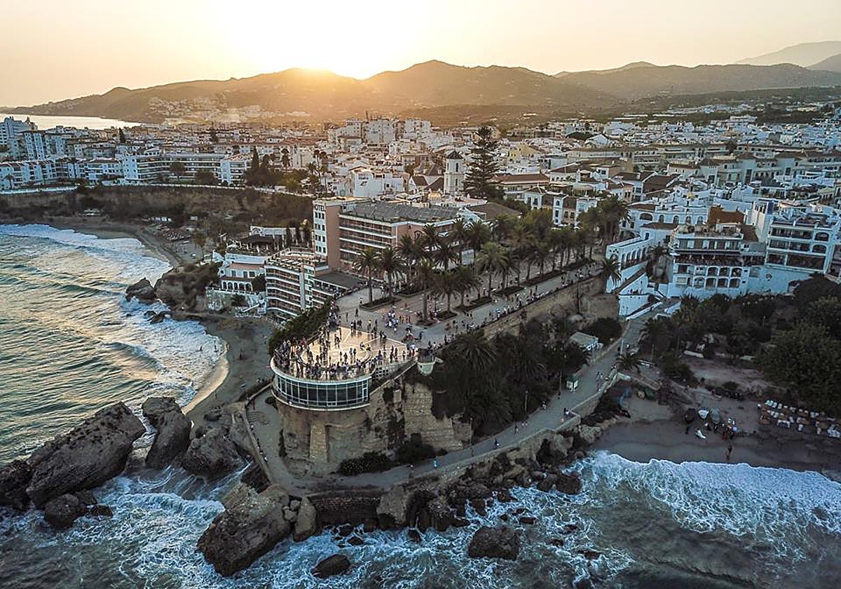 Empresarios de Nerja denuncian dificultades para encontrar trabajadores por la falta de vivienda