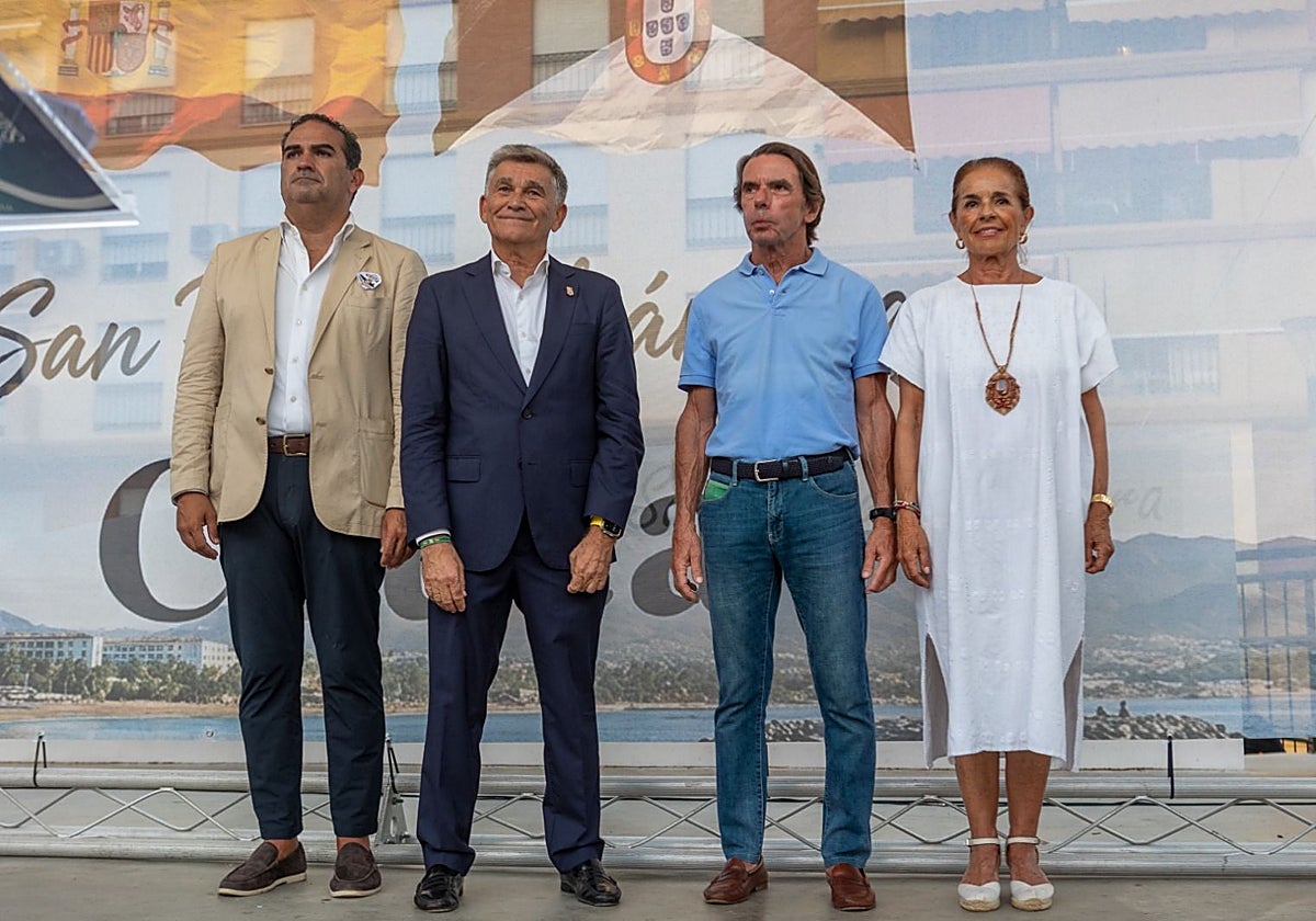 Diez mil personas apoyan a Ceuta en Marbella con la asistencia de Aznar