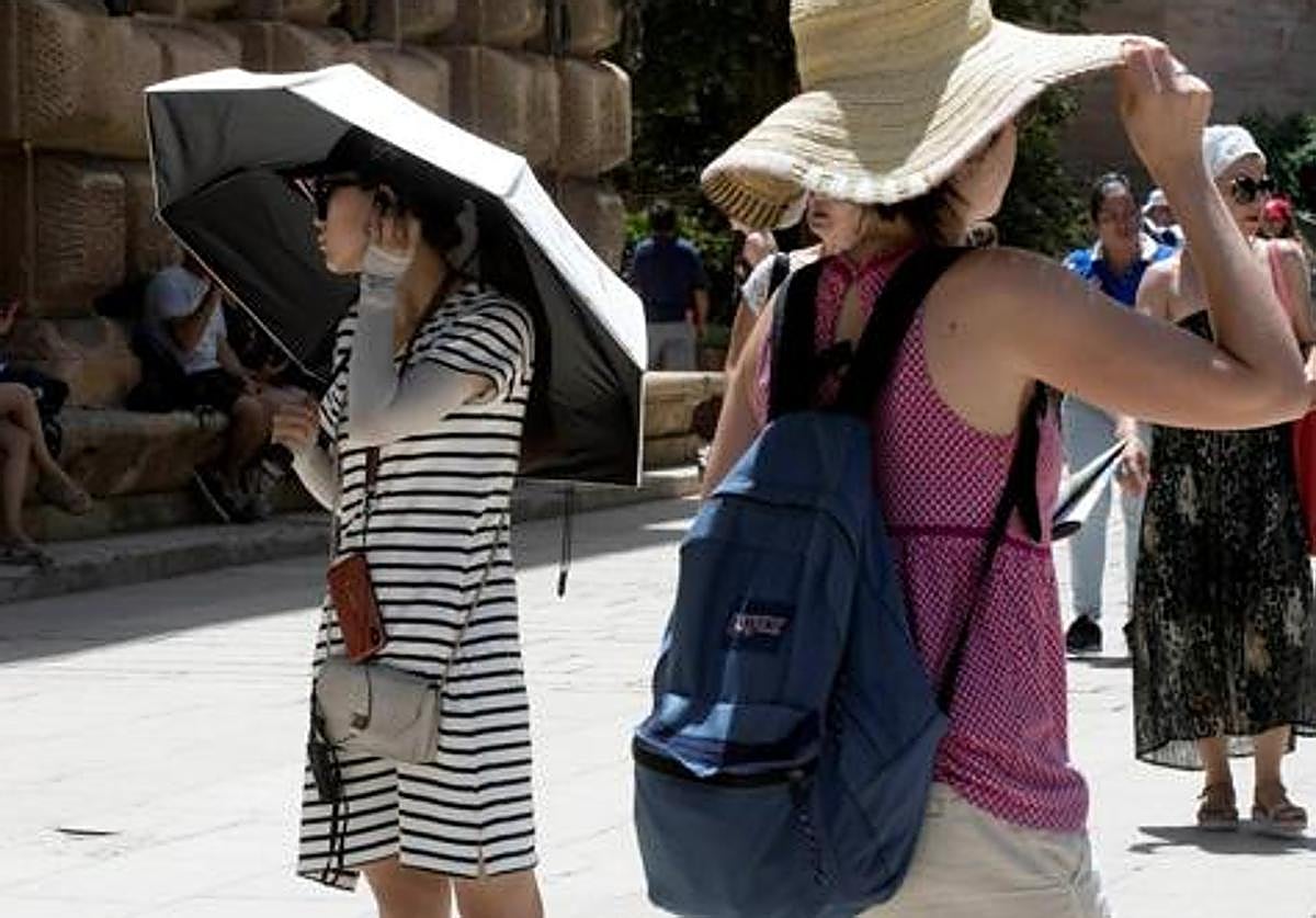 El calor no dará tregua en Málaga: del bochorno al posible terral, con un nuevo aviso amarillo