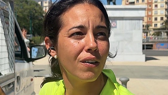 Encuesta: ¿Dejarías las estatuas del Puerto de Málaga definitivamente?