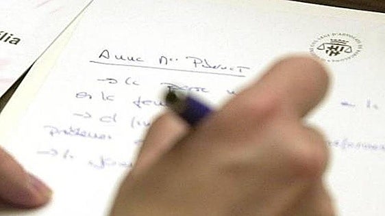 La batalla por un testamento en Málaga: deshereda a su hija y deja todos sus bienes a su segunda esposa