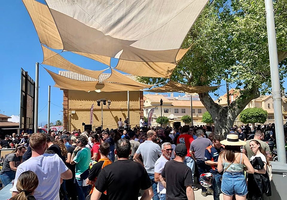 Baile, gastronomía y música para celebrar San Miguel en Torre de Benagalbón