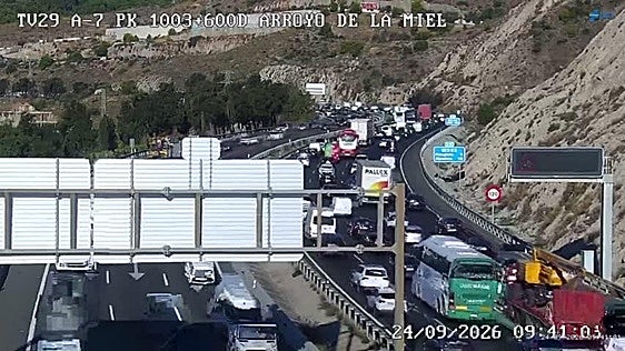 Dos incidentes con camiones averiados en Málaga provocan retenciones esta mañana