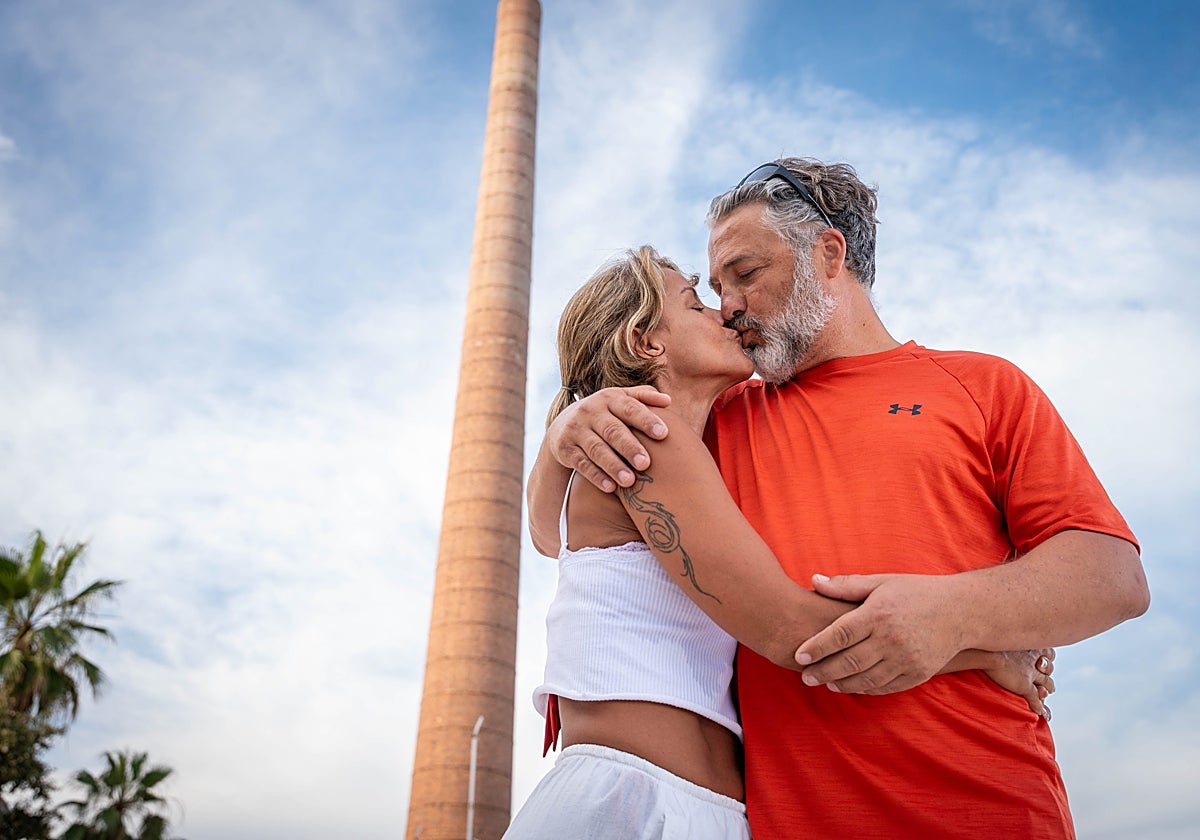 El Ayuntamiento de Málaga repondrá la placa con la historia de los enamorados en la Torre Mónica