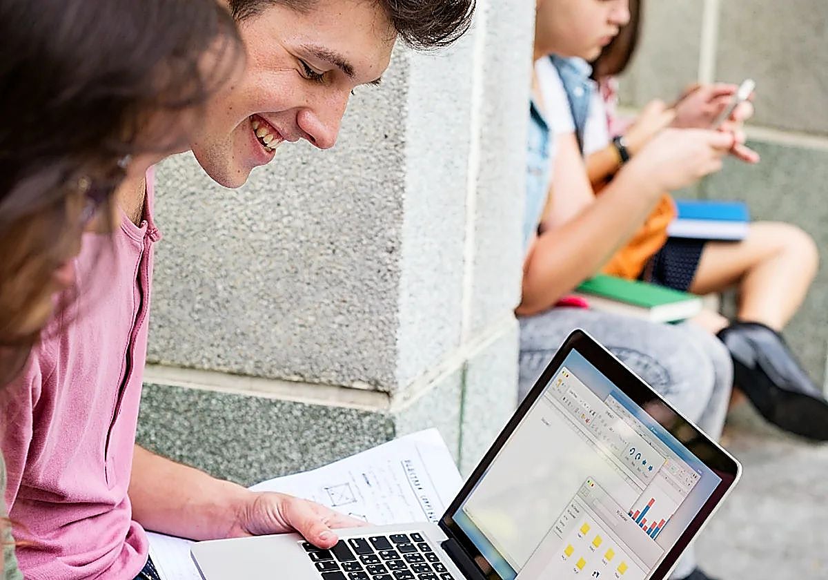 Las becas de la Fundación Antonia Guerrero de Estepona llega con más líneas y nuevos límites de renta