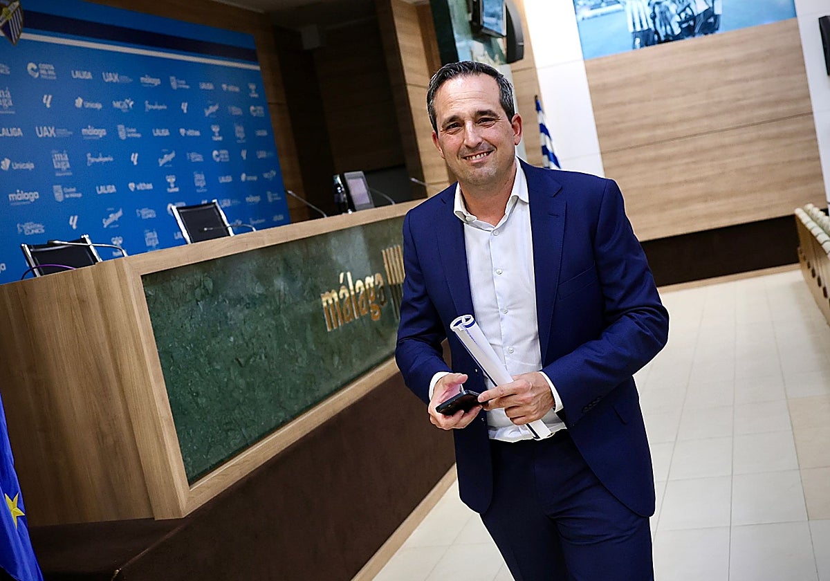 Kike Pérez, en la rueda de prensa para presentar la campaña de abonados.