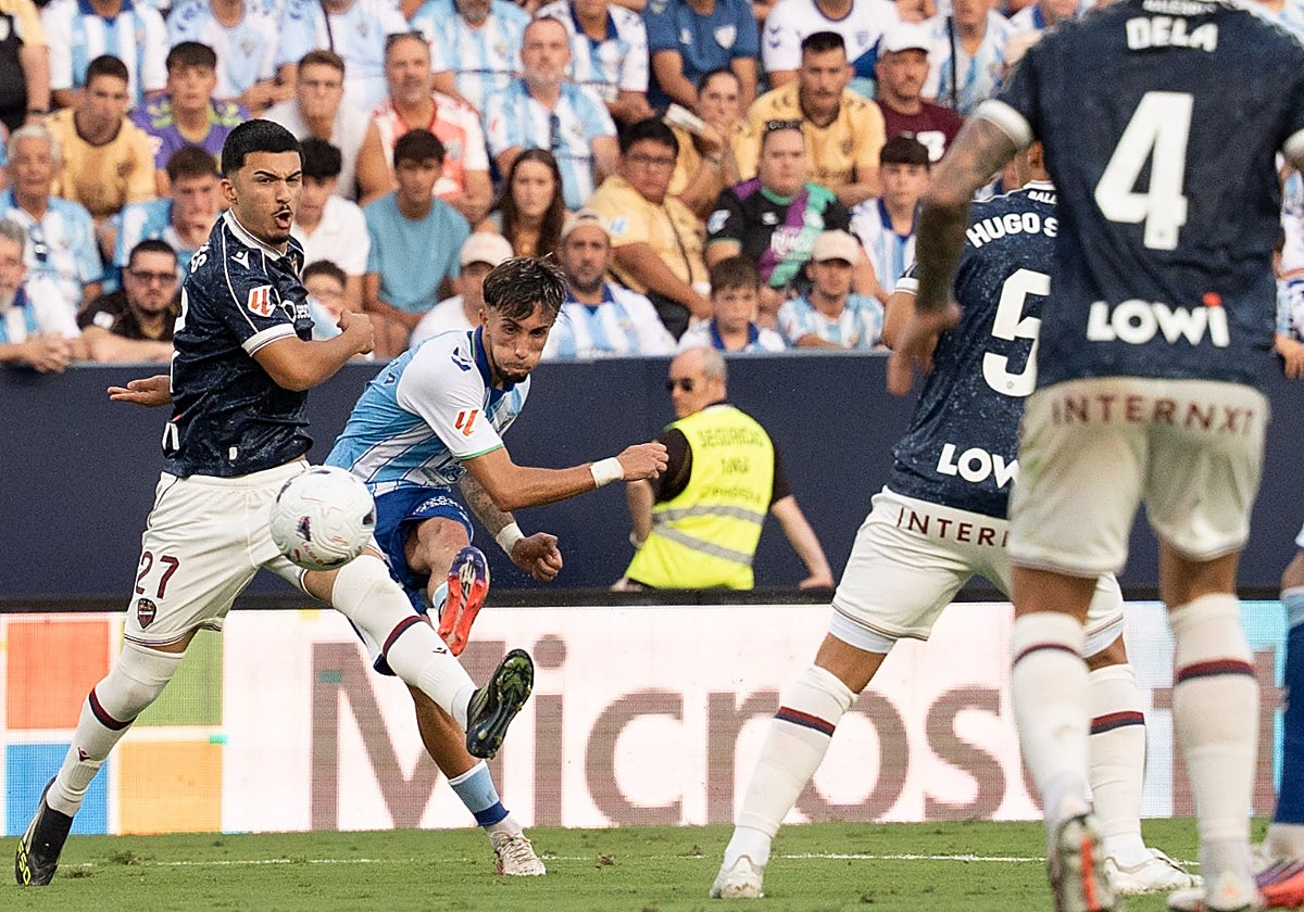 El Málaga sigue sin marcar de jugada