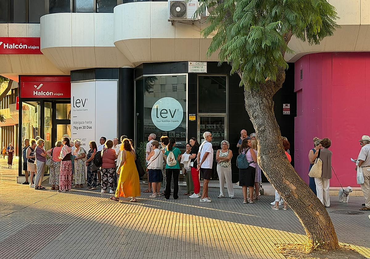 El Gobierno pide «tranquilidad» ante las colas para viajar con el Imserso y avanza: «Van a salir más plazas»