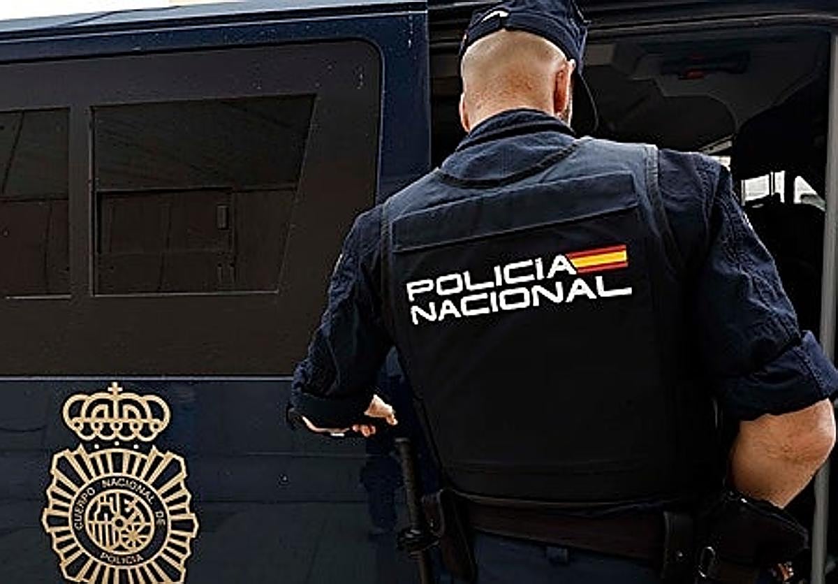 Tres detenidos en Málaga y Portugal tras interceptar más de 3.300 kilos de cocaína en el interior de vehículos