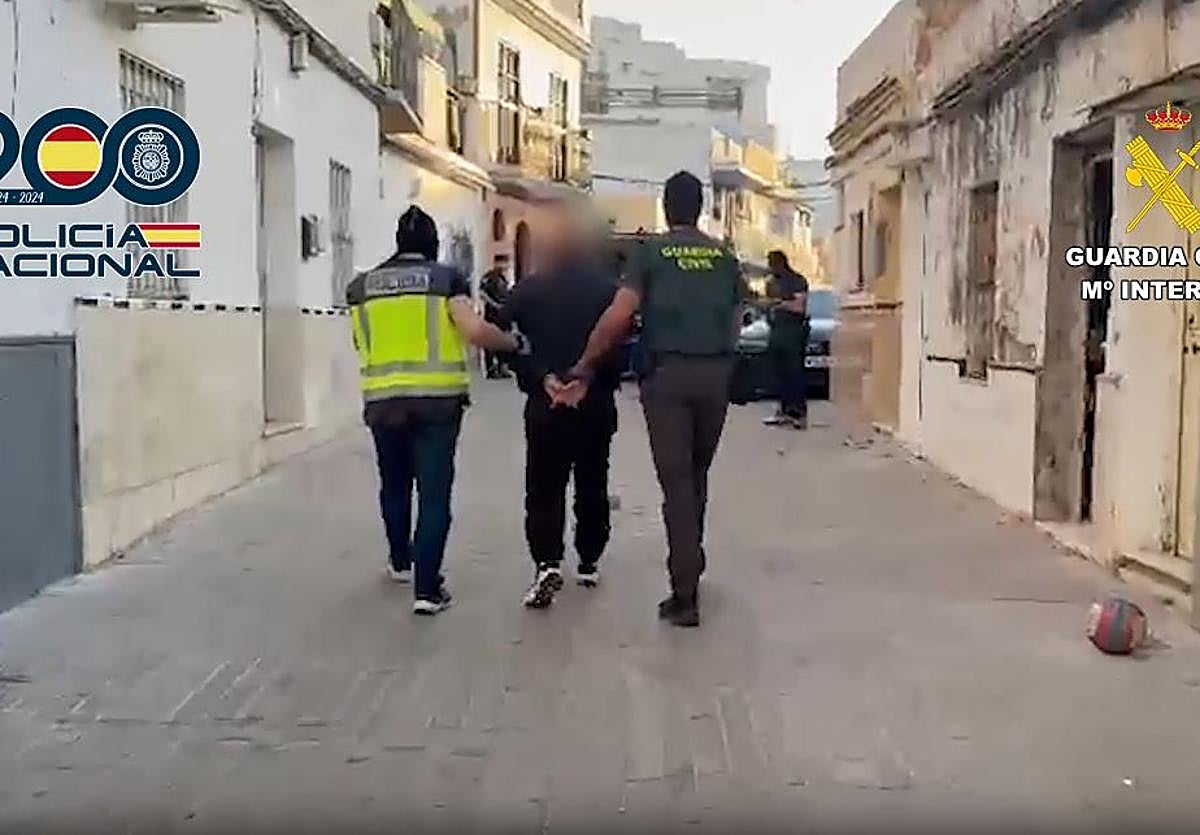 Nueve detenidos por atracar a recaudadores de negocios de empresarios chinos en Málaga, Sevilla y Murcia