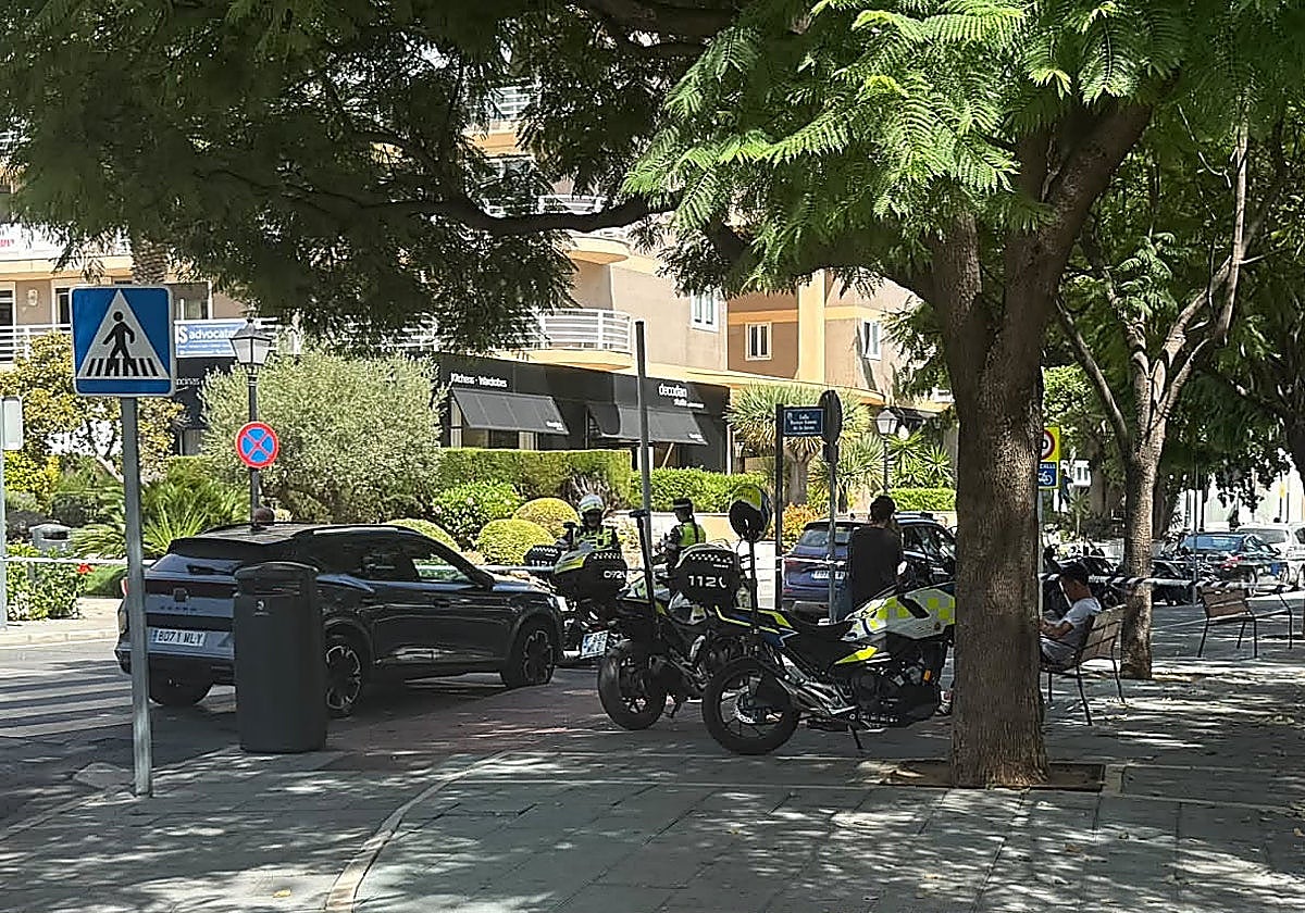 Tiroteo en Marbella: un ajuste de cuentas entre bandas europeas, una huida a toda velocidad y tres policías heridos
