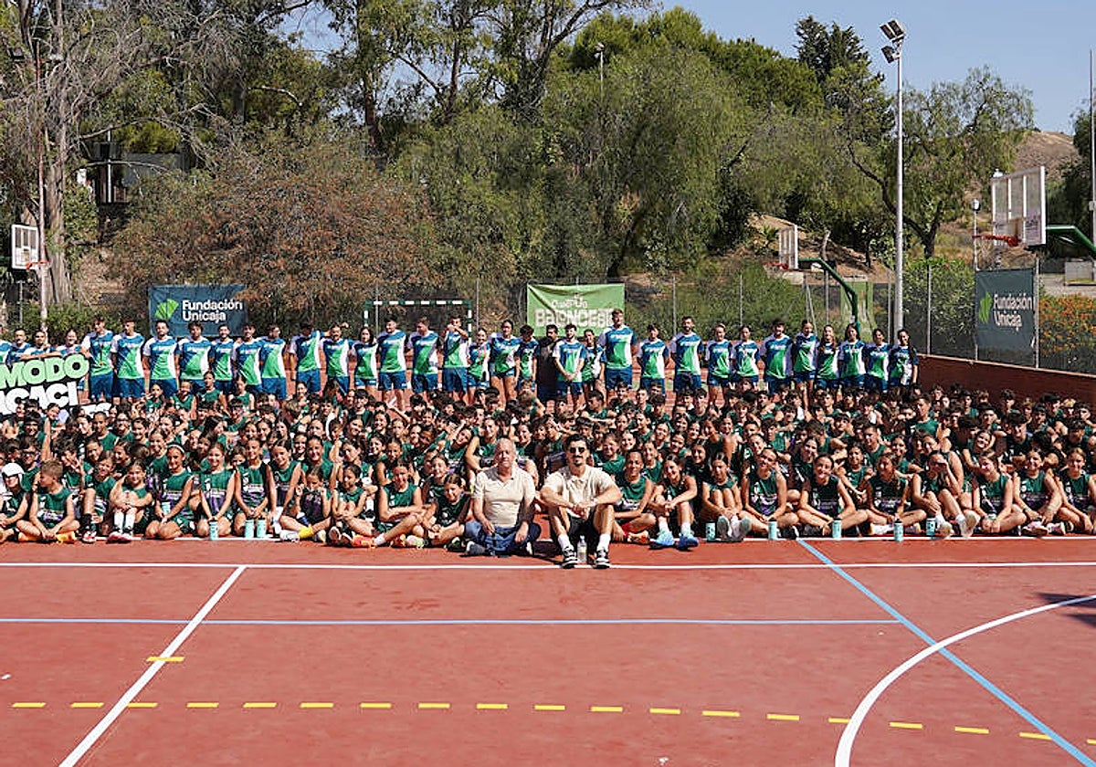 Djedovic celebra su renovación con Txus Vidorreta en el Campus Unicaja