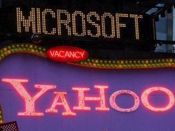 Imagen de un cartel luminoso del portal de internet Yahoo en Times Square, Nueva York. /EFE