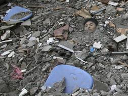 Nuevos temblores amenazan a los supervivientes del terremoto en China