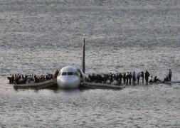 Sale a subasta el avión que amerizó en el río Hudson de Nueva York sin causar víctimas
