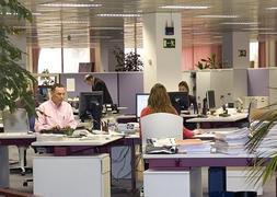 Siete de cada diez españoles acude a su trabajo cuando está enfermo